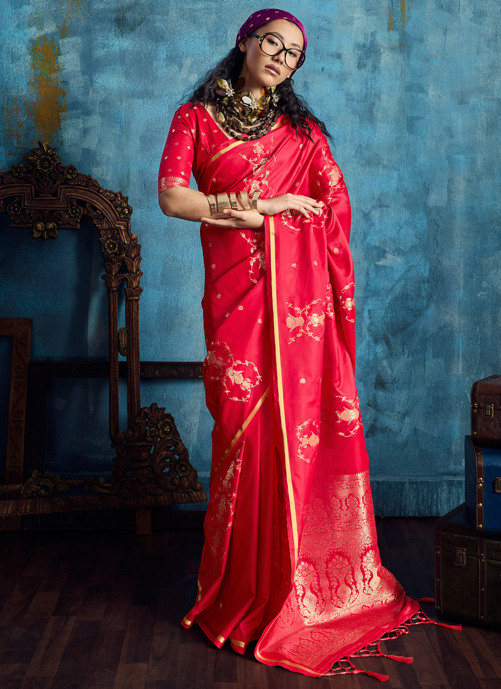 Red Handloom Silk Weaving Work Trendy Saree for Festival - Buy Online