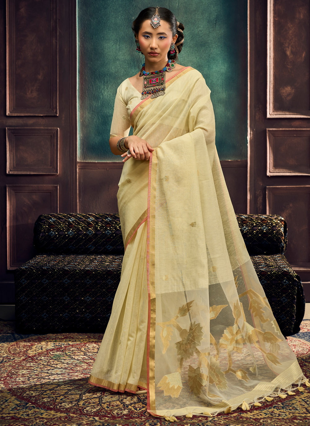 Cream Handloom Weaving Silk Traditional Saree - Buy Online
